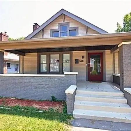 Private Room In An Elegant Home- Convenient To Downtown Indianapolis